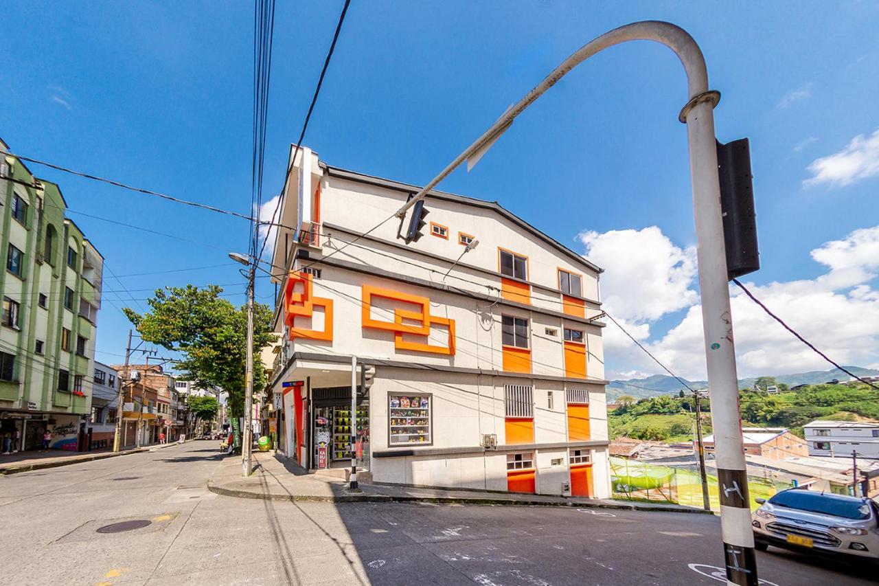 Ayenda Central 418 Pereira Exterior photo